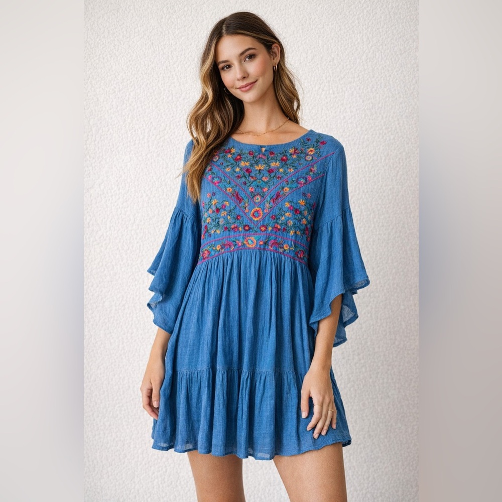 Umgee Embroidered Boho Dress Medium Blue Floral Babydoll Tunic Flowy Sleeve